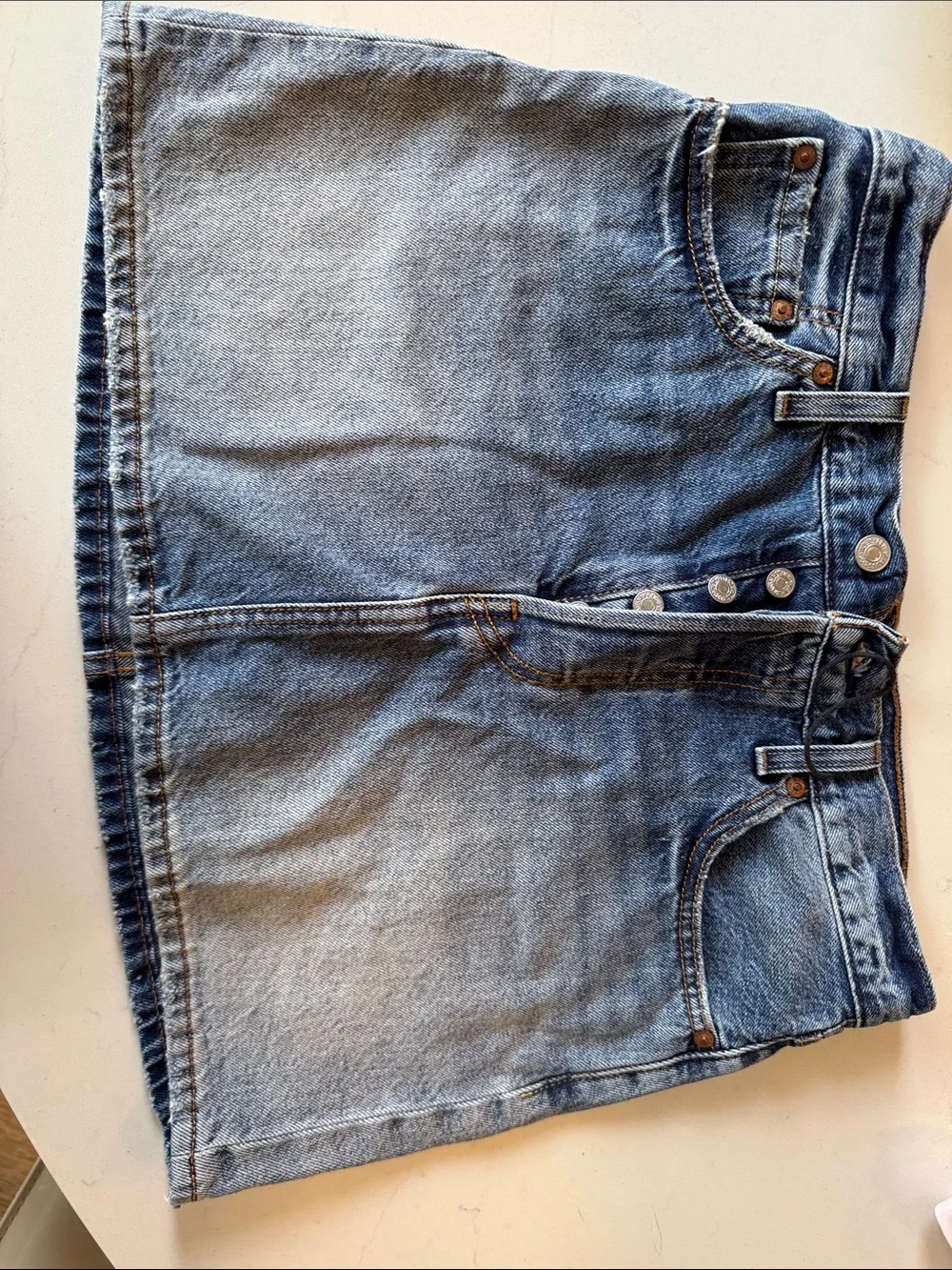 Levi’s Icon Denim Button-Front Mini Skirt - Light Blue Wash 28
